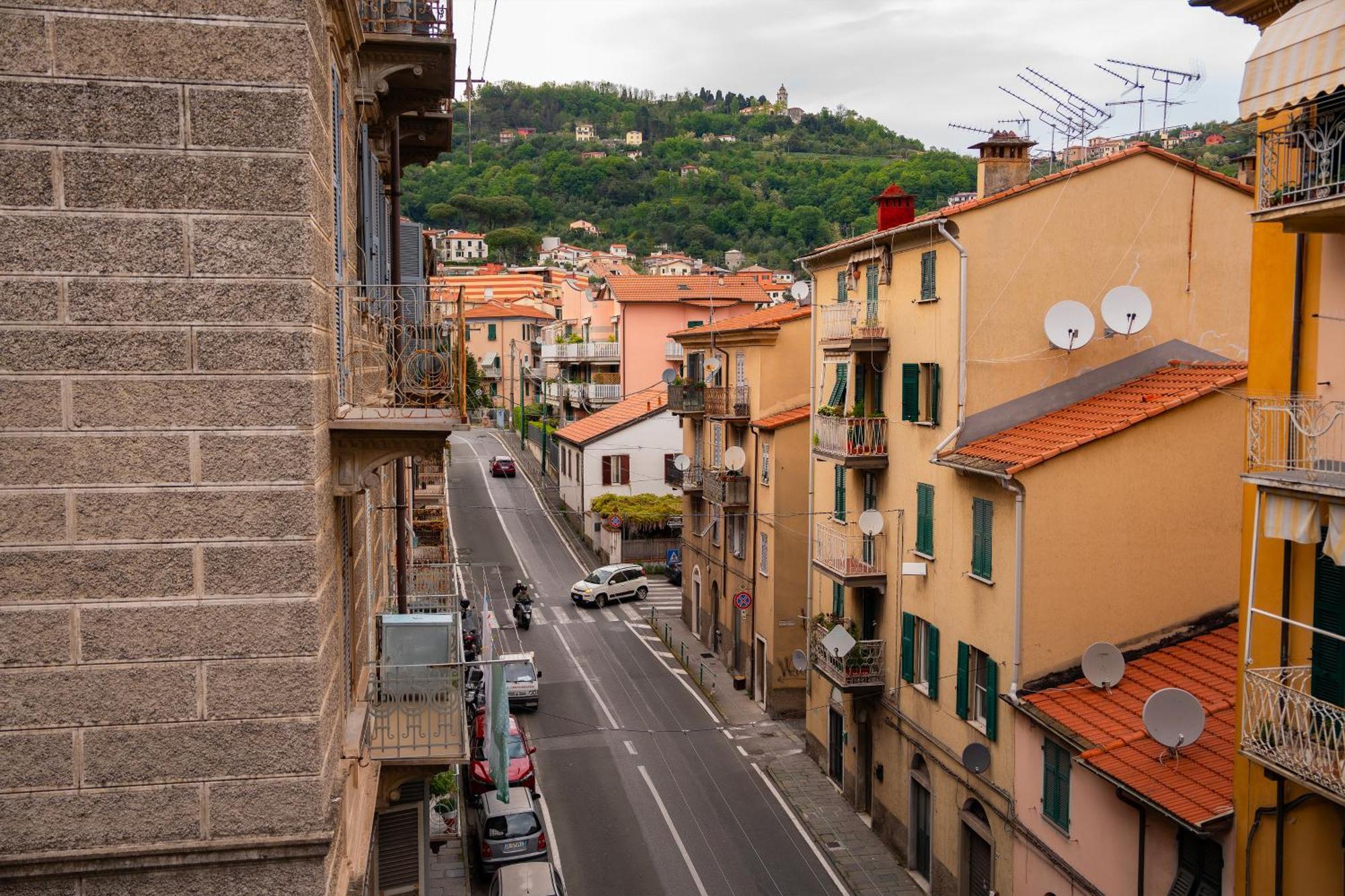 Luminoso Appartamento Vicino Alle Cinque Terre La Spezia Esterno foto